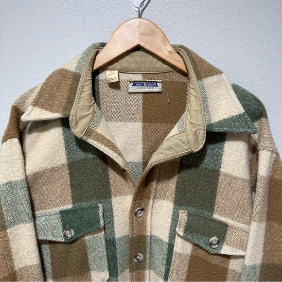 Vintage Amana Woolen Plaid Shacket - Picture 4 of 10